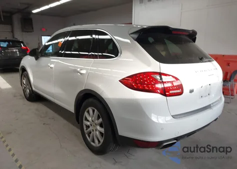 2013 Porsche Cayenne из США, поврежденный, VIN WP1AA2A25DLA03850
